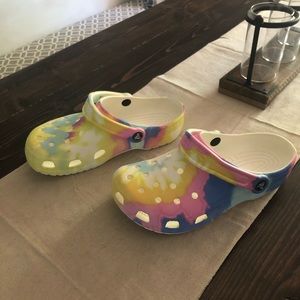 Crocs Men's and Women's Classic Tie Dye Clog